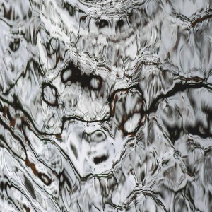 Photographie abstrait paréidolie artistique reflet eau